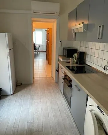 Appartement 2 Chambres + Terrasse *